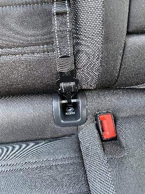 Bezpečnostní pás do auta pro psa CAR BELT FREDY, 63/90 x 2,5cm SIXTOL