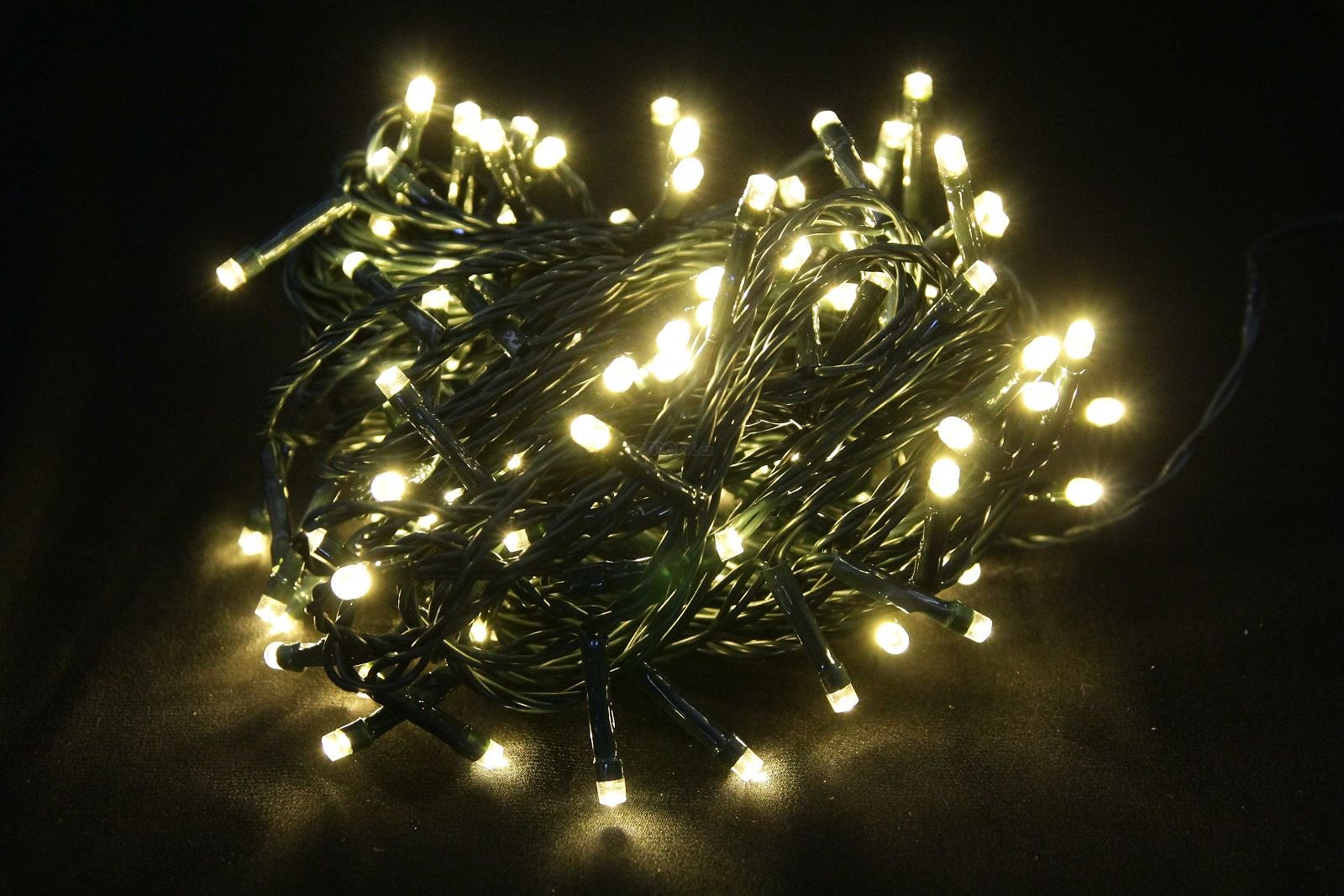 Vánoční řetěz 180 LED; teplé bílé; délka 14m; vnitřní (V180WW)