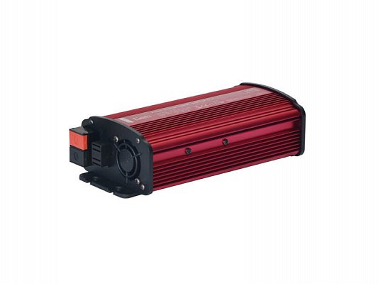 Měnič napětí Geti GPI 612 12V/230V 600W USB