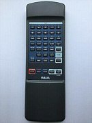 YAMAHA VT20280, CDC S75 náhradní dálkový ovladač jiného vzhledu.