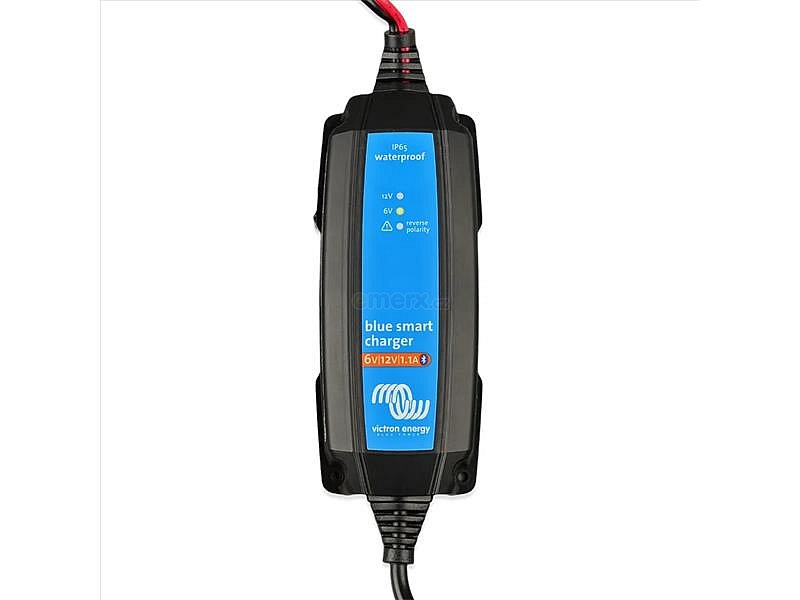 Chytrá nabíječka baterií BlueSmart 6V/12V - 1,1A IP65+DC konektor