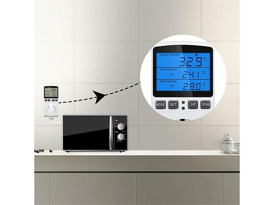 Termostat E6185 zásuvkový