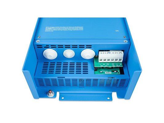 Měnič napětí/nabíječ Victron Energy MultiPlus C 12V/1600VA/70A-16A