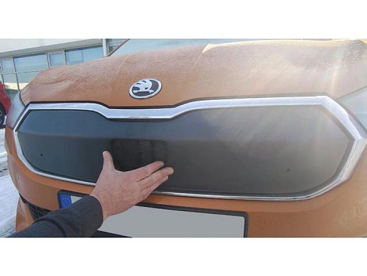 Zimní clona chladiče Škoda Fabia IV 2021- horní
