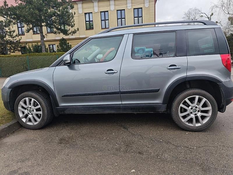 Plastové lemy blatníků Škoda Yeti 2009 - 2017