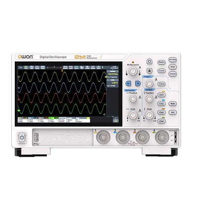 Osciloskop čtyřkanálový 70MHz, Integrovaný s osciloskopem, frekvenčním čítačem, voltmetrem a FFT spektrálním analyzátorem.