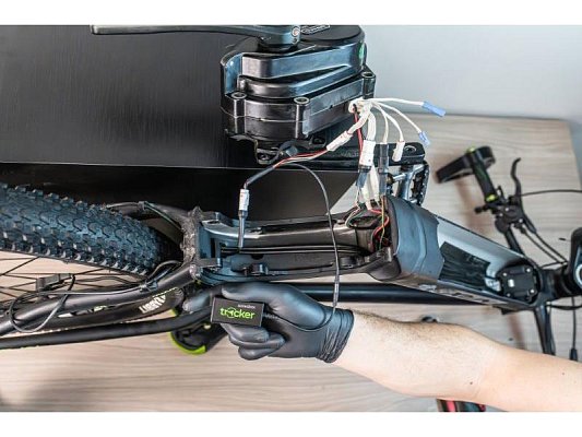 Tracker pro elektrokolo s motory Bafang SpeedBox