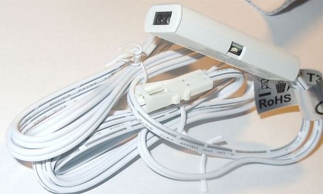 Spínač bezdotykový mávnutím ST128