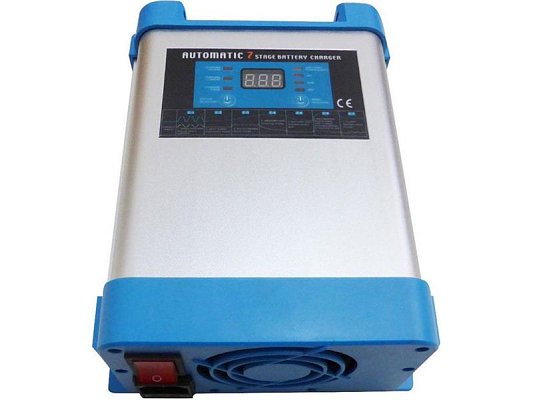 Nabíječka akumulátorů CARSPA EBC1260 12V/60A