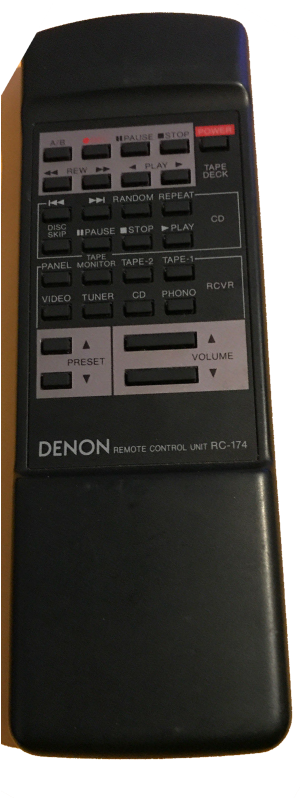 Denon DRA-1000 náhradní dálkový ovladač jiného vzhledu. RC174