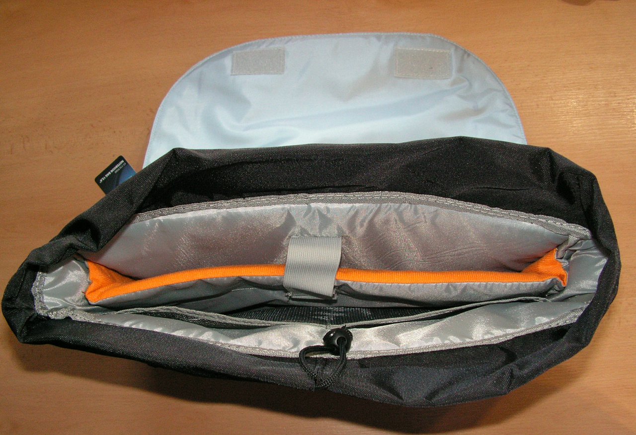 Taška na notebook Tomi maximální velikost PC 15,6